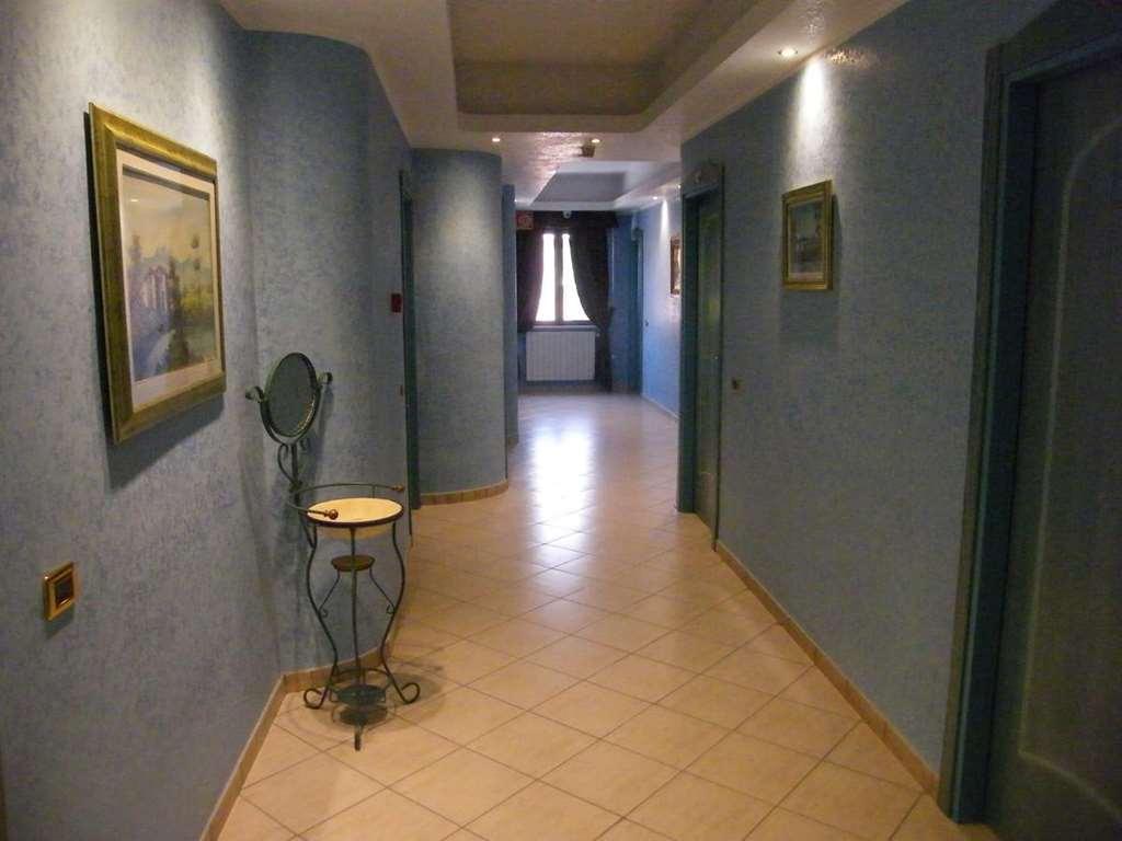 Hotel Residence Memmina Фрозиноне Удобства фото